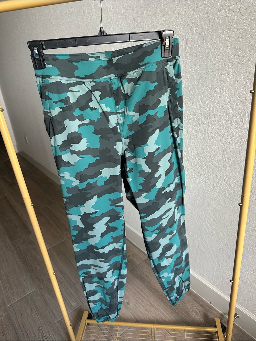 Lululemon Adapted State High Rise Jogger Crop Heritage 365 Camo Tidewater
